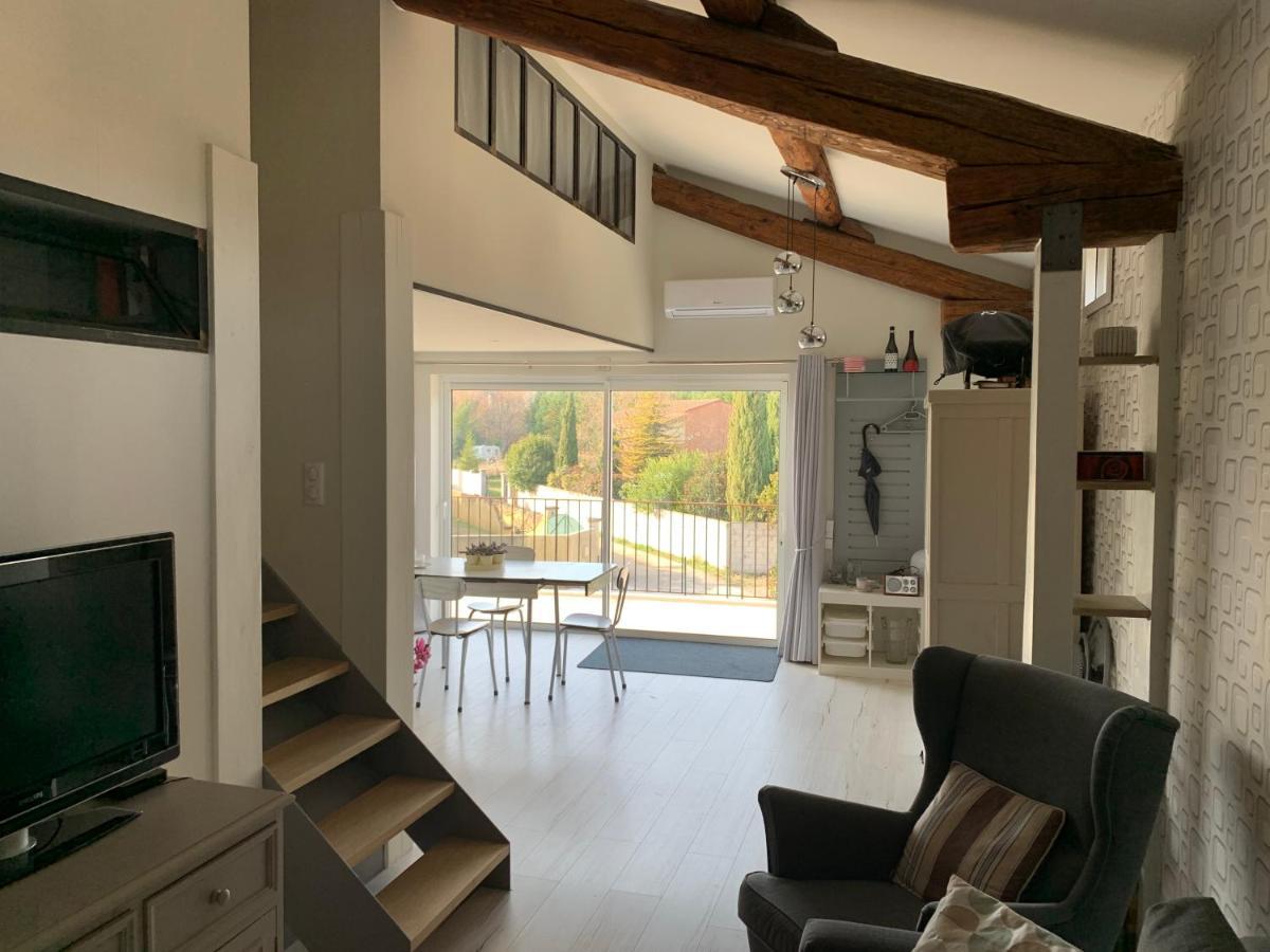 Clos Du Cardinal Avec Piscine LʼIsle-sur-la-Sorgue Esterno foto
